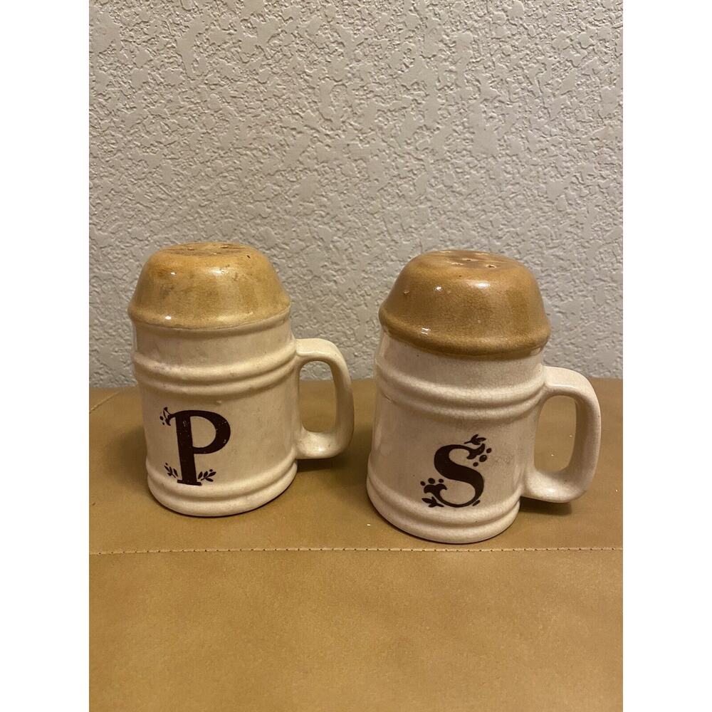 Vintage Trends Inc Taiwan Salt & Pepper Shakers Retro Kitchen